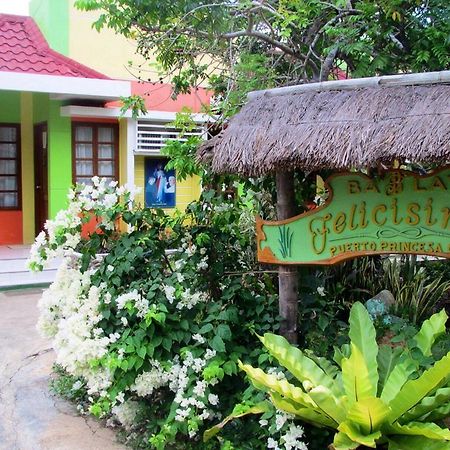 Balai Felicisima Bed and Breakfast Puerto Princesa Esterno foto